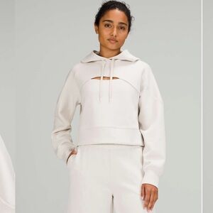 Lululemon Get Centred Crop Hoodie | White Opal | size: 6